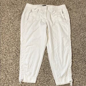 White House Black Market Cropped White Pants